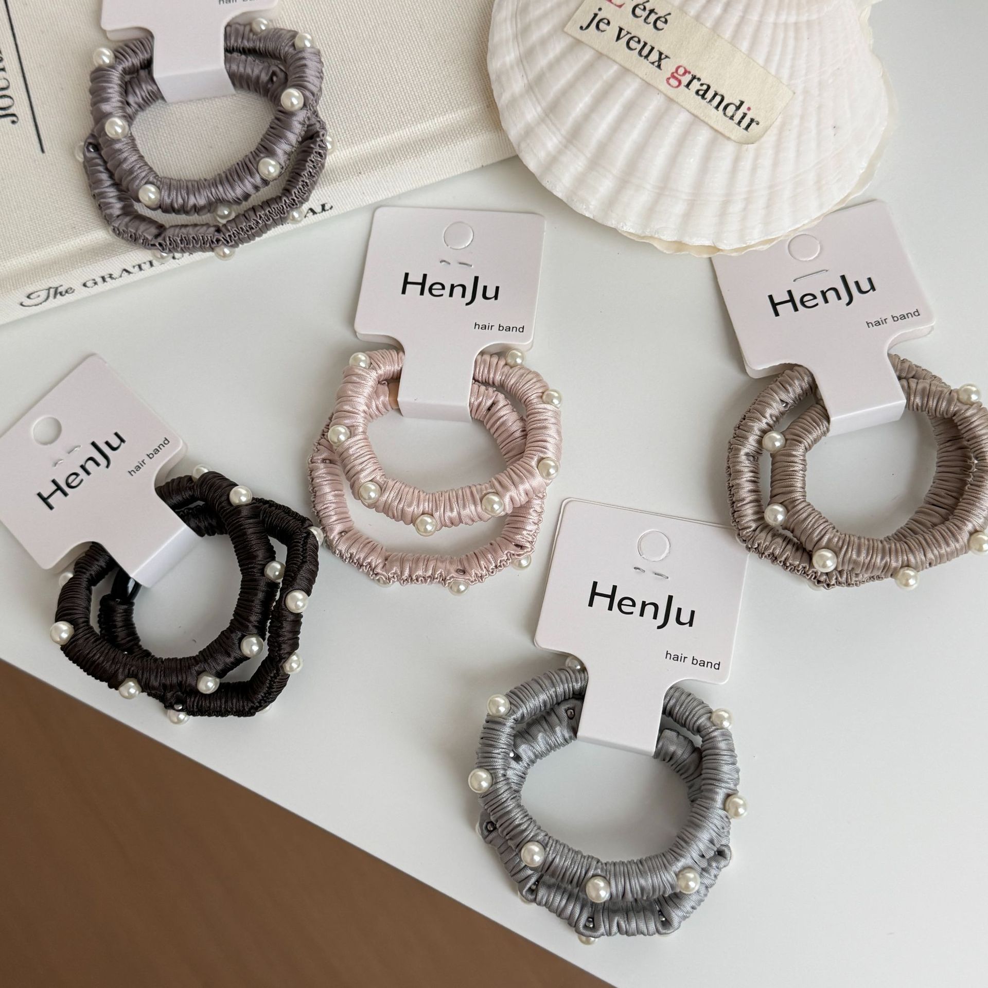 새틴 헤어 스크런치 2종 세트 진주 비즈 헤어 타이 우 - Scrunchie Satin Set 리뷰 및 가격