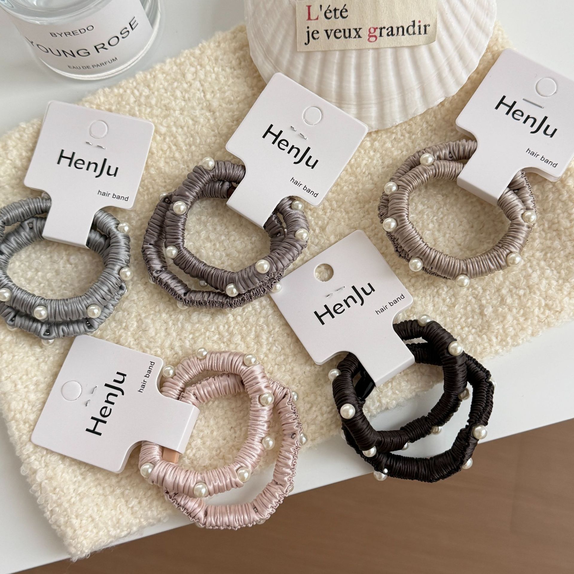 새틴 헤어 스크런치 2종 세트 진주 비즈 헤어 타이 우 - Scrunchie Satin Set 리뷰 및 가격