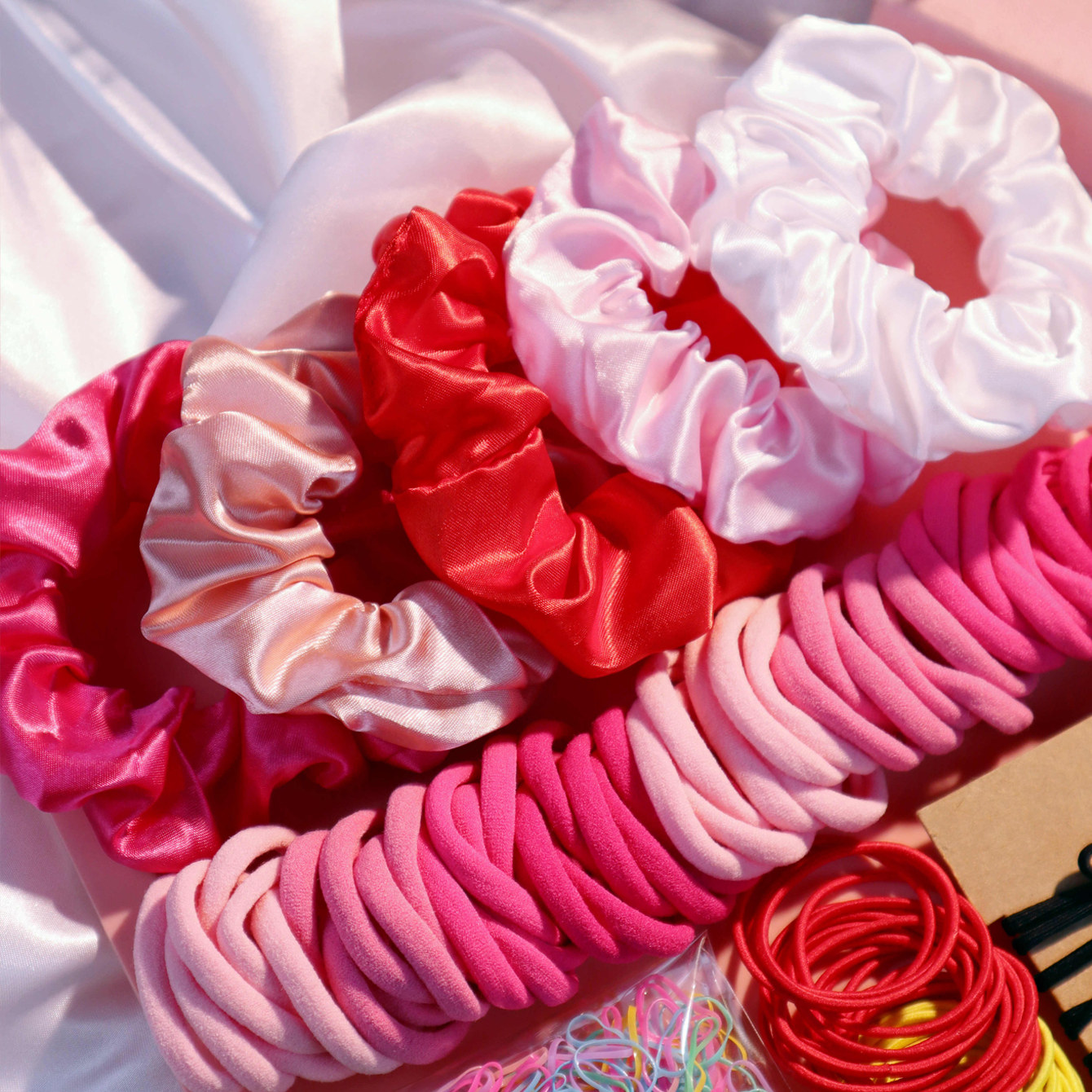 1 세트 여성용 다색 헤어 액세서리 세트 원활한 포니  - Scrunchie Satin Set 리뷰 및 가격
